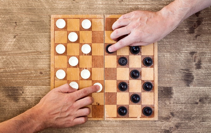 НАСТОЛЬНАЯ ИГРА «ШАШКИ»