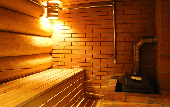 БАНЯ НА ДРОВАХ