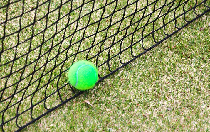 ТЕННИСНЫЙ КОРТ